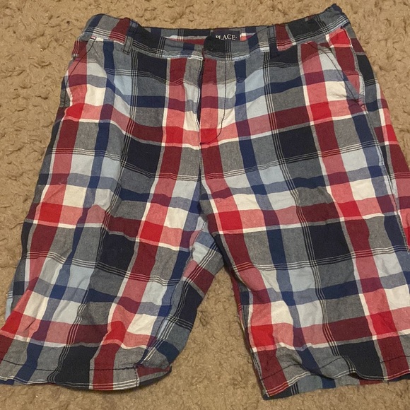 Dark Teal, Beige, and Multi Colored Cargo Shorts Size 16 - Picture 3 of 3